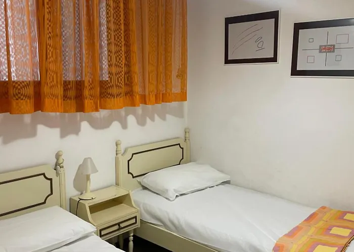 Apartment Nettuno 53 *